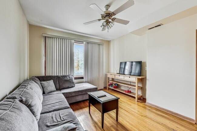 Foto del edificio - 3923 N Spaulding Ave