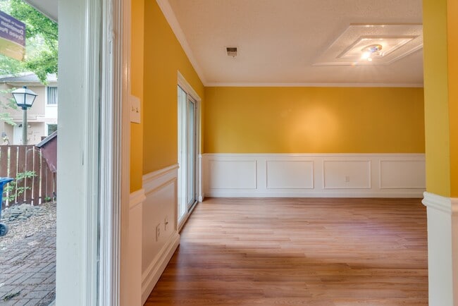 Photo - 2361 Southgate Square Townhome