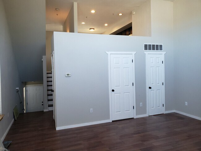Building Photo - 1116 S 23rd St