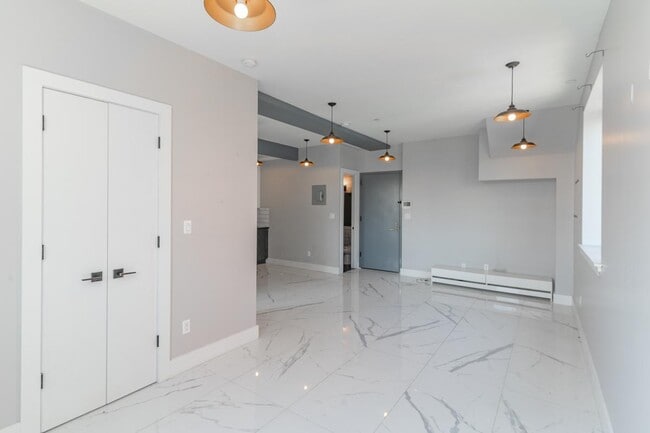 Building Photo - 14 Havens Pl
