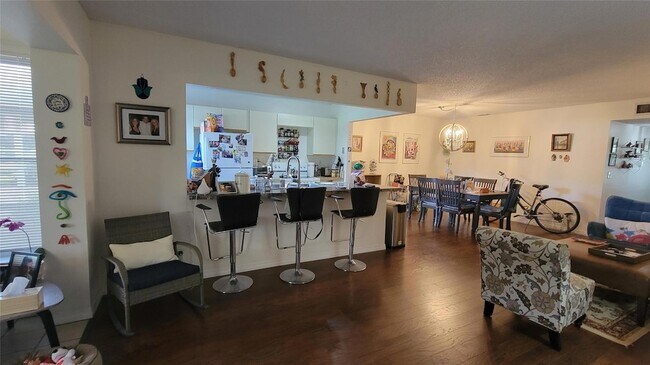 Foto del edificio - 14140 Nesting Way
