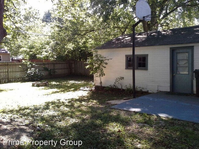 Foto del edificio - 3 br, 1 bath House - 1107 E Pennsylvania Ave