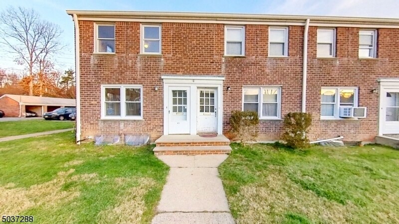 Foto principal - 60 Dekalb Pl