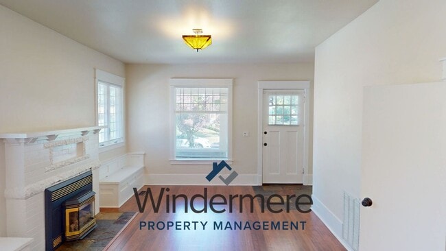 Building Photo - 816 Alvarado Terrace