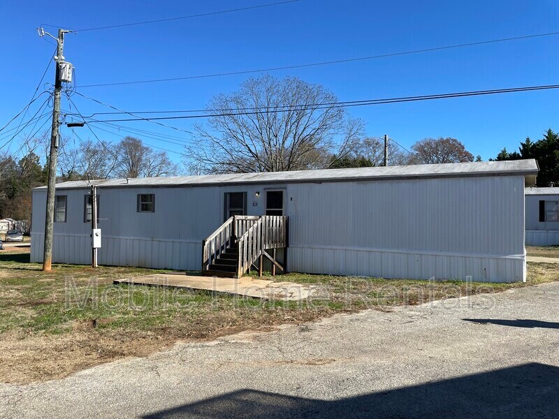 Building Photo - 727 Greenville St