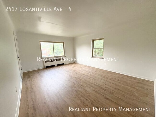 Building Photo - 2417 Losantiville Ave