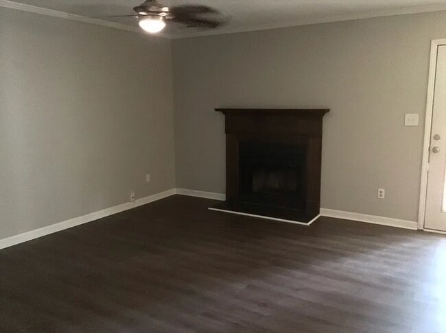 Building Photo - 7405 Ashbury Ct