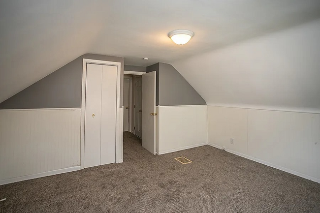 Foto del edificio - 26980 Drakefield Ave