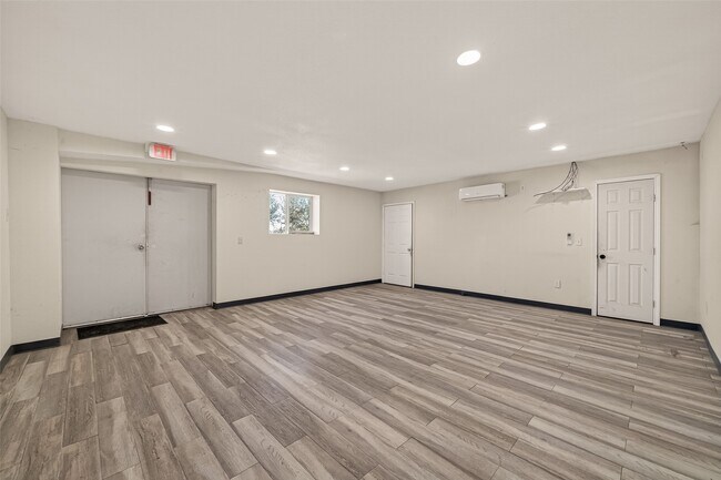 Foto del edificio - 6203 Gessner Rd