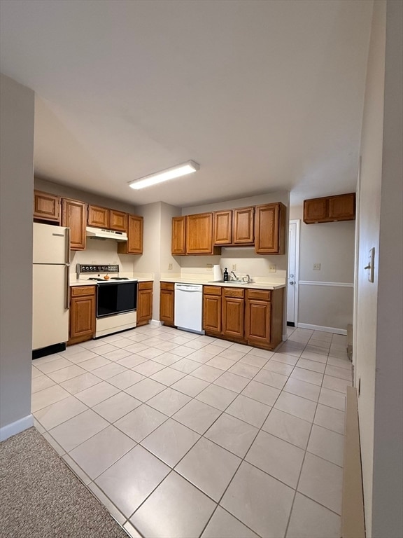 Building Photo - 19 Maple Ave