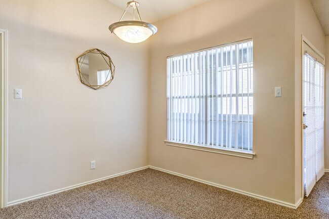 Foto del edificio - ReNew Holiday Hill®