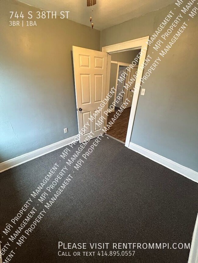 Foto del edificio - 744 S. 38th Street - 3 Bedroom Upper