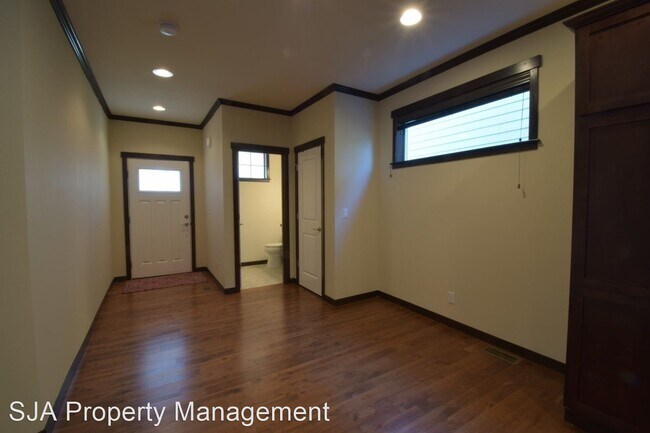 Building Photo - 3 br, 2.5 bath House - 16128 120th Ave NE