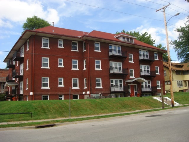 Building Photo - 1141 S 30th Ave