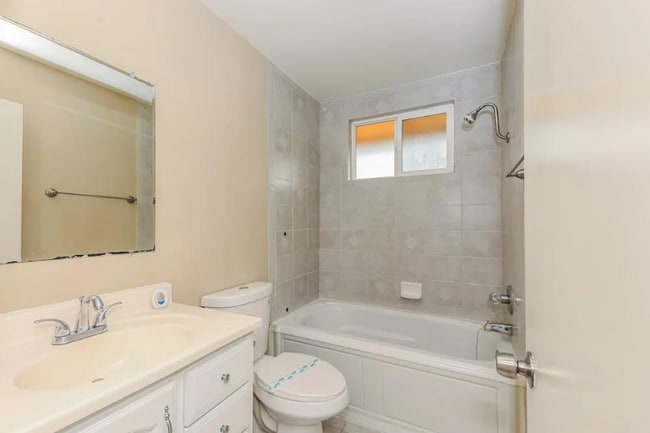 Building Photo - 45341 Rancho La Brea Dr