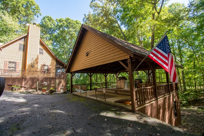 Photo - 328 Sharp Top Cir House