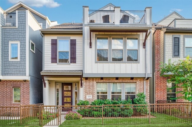 Building Photo - 1053 Manacor Ln