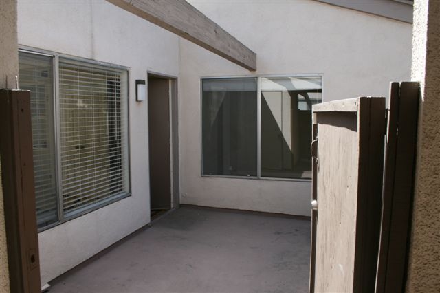 Building Photo - 1222 Cabrillo Park Dr