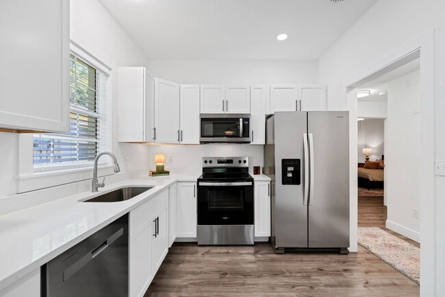 Photo - 2011 Villa Sites Dr Townhome