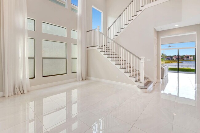 Foto del edificio - 16317 Cabernet Dr