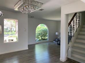 Building Photo - 3802 Alsace St