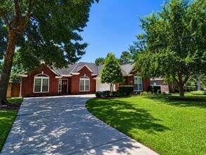 Building Photo - 14511 Wadlington Dr