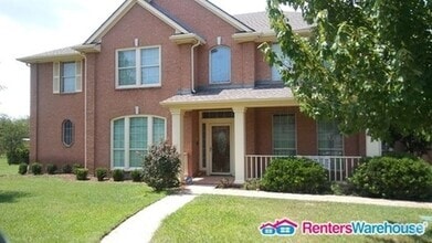 Building Photo - 11651 Lavender Ave