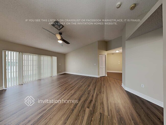 Foto del edificio - 13528 NW 5th Ct