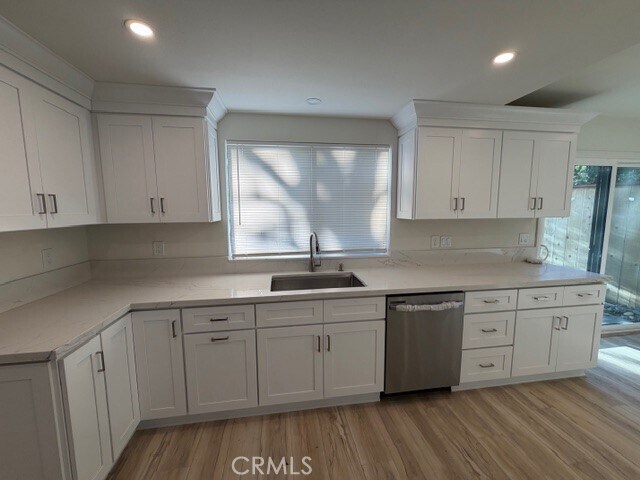 Building Photo - 6733 Corintia St