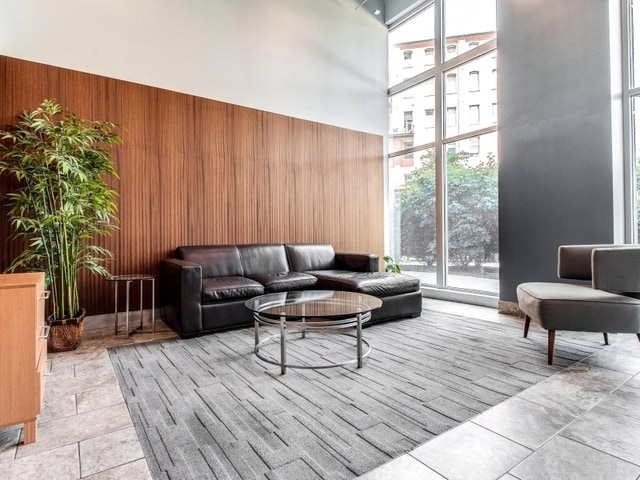 Building Photo - 1600 S Indiana Ave