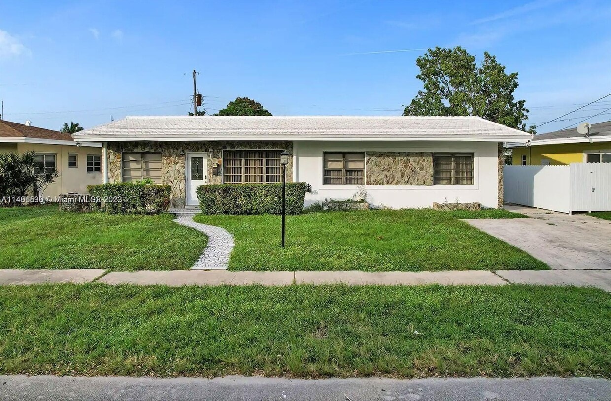 1161 NE 201st Terrace, Miami, FL 33179 House Rental in Miami, FL