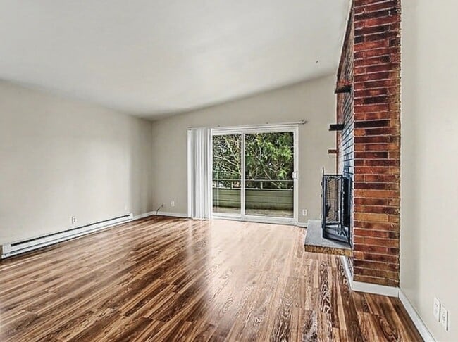 Foto del edificio - 3213 21st Ave W