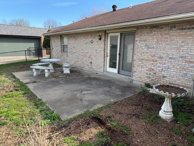 Patio trasero - 2325 Palladio Ave