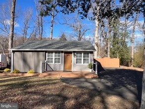 Building Photo - 33 Old US Hwy 1