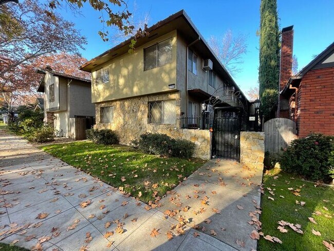 Building Photo - 2715 D St