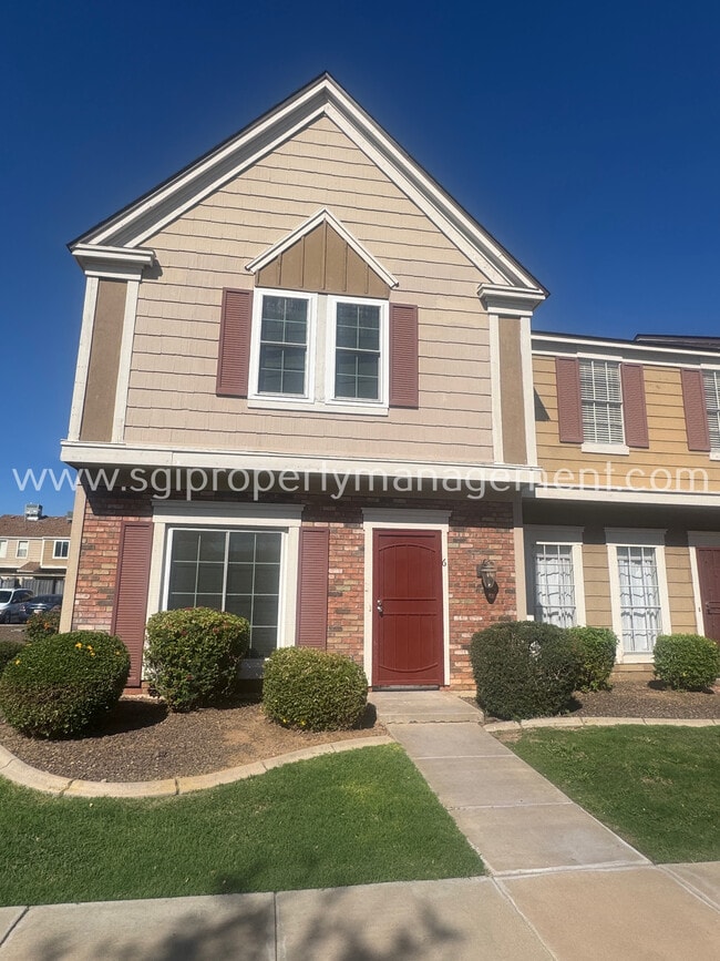 Building Photo - 18604 N 33rd Dr