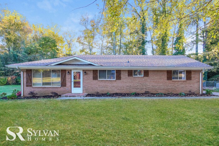 Primary Photo - Come view this cute 3BR 2BA brick home