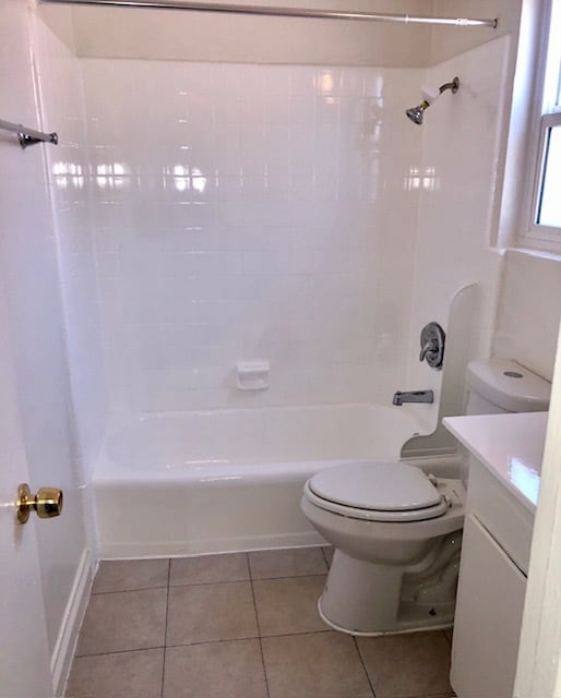 Main Bathroom - 17433 Vanowen St