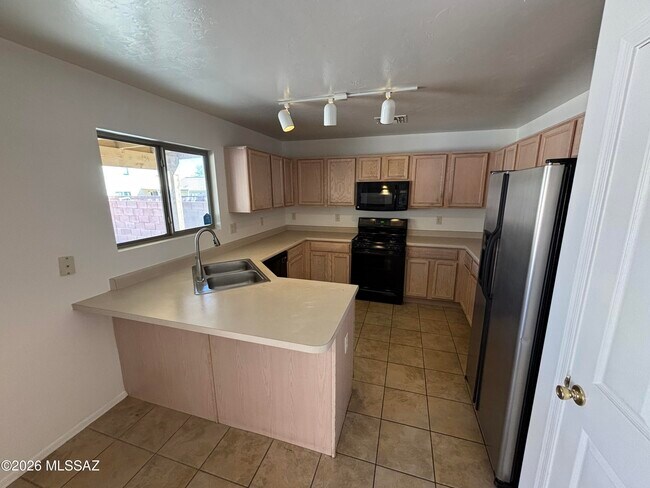 Foto del edificio - 770 W Firehawk Dr