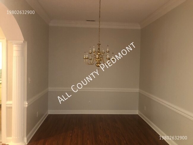 Building Photo - 509 Scarboro Ln