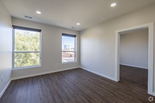 2BR, 2BA - 957SF - Living Room - The Monico