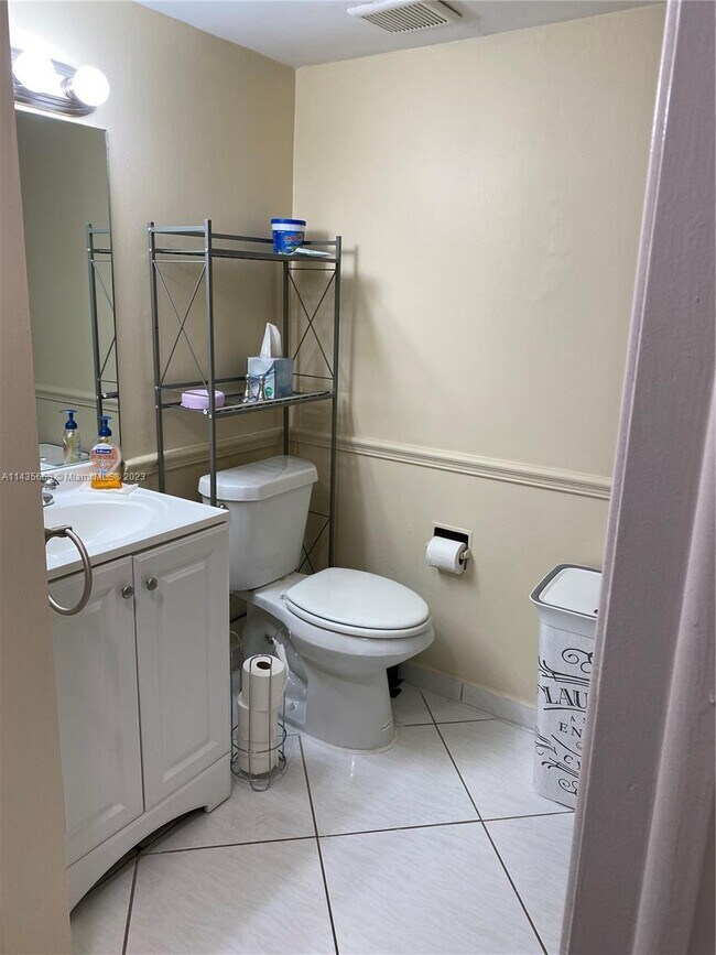 9441 Fontainebleau Blvd Unit 114, Miami, FL 33172 Condo for Rent in
