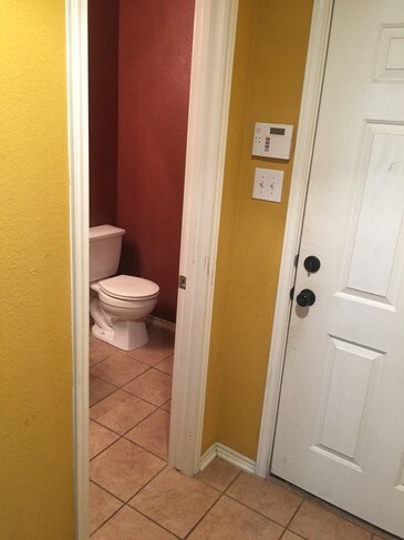 Building Photo - 191 Beech Dr