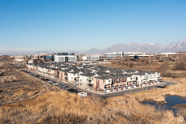 Aerial Photo - South Ridge II Apartments