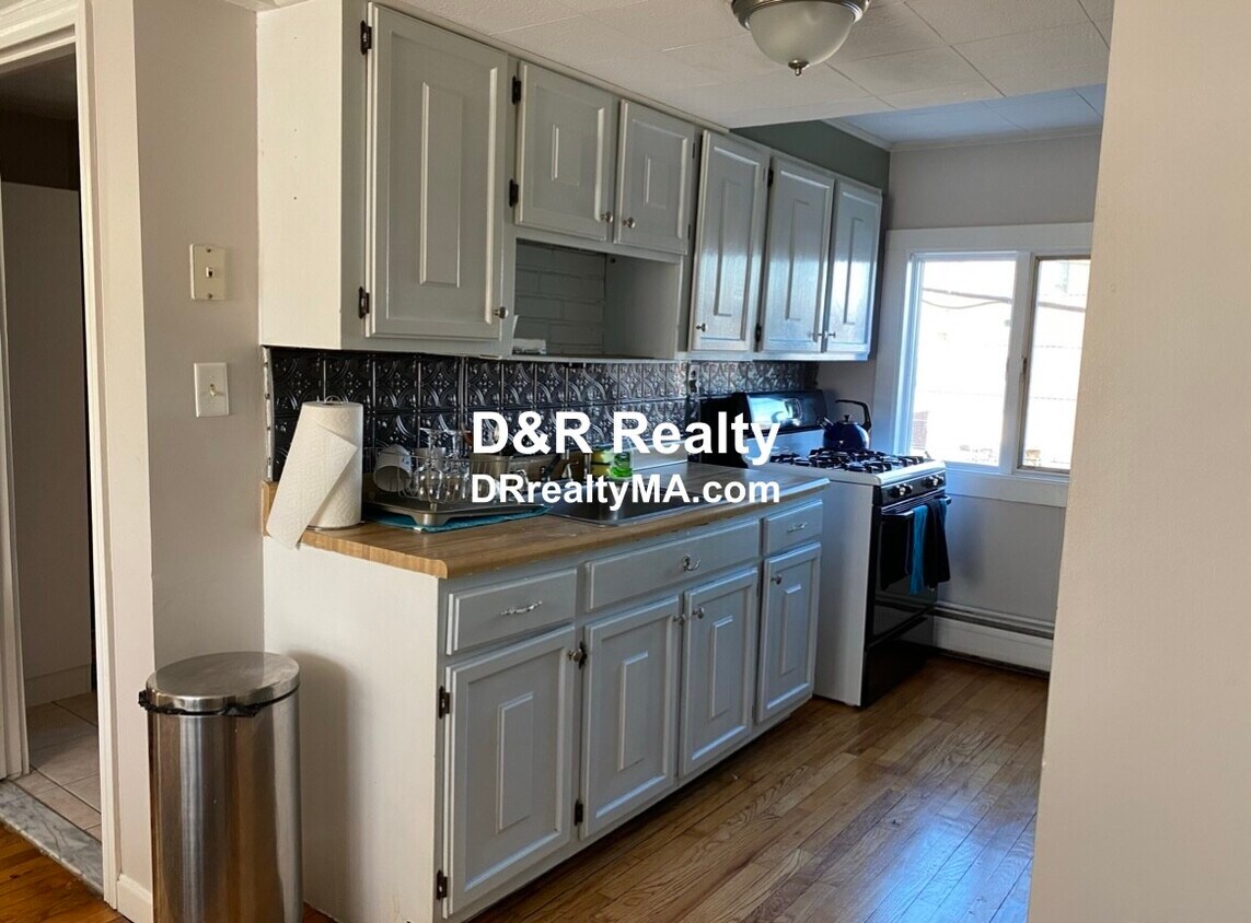 370 Main St Unit 2, Winthrop, MA 02152 Apartments in Winthrop, MA