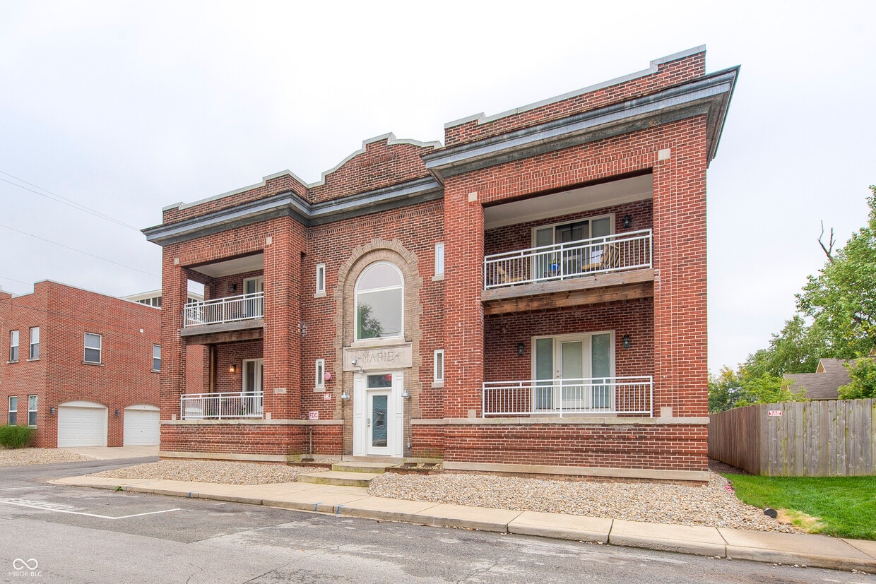 Primary Photo - 655 E 24th St