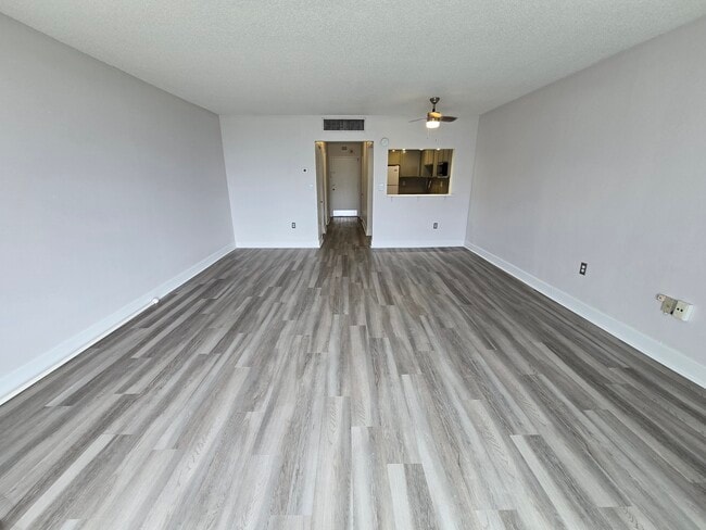 Photo - Three Horizons North Apartment