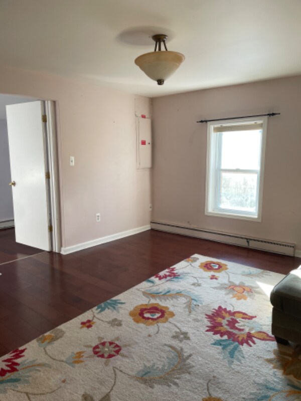 4 N River Styx Rd, Hopatcong, NJ 07843 House Rental in Hopatcong, NJ