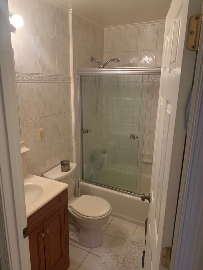 Foto del edificio - 4206 Washington Blvd