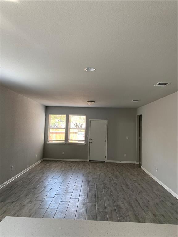 Foto del edificio - 2336 Pecan Island Dr